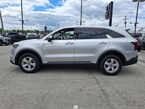 Used 2021 Kia Sorento LX AWD/4WD image 4