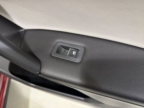 Used 2019 Volkswagen Tiguan SE w/ Panoramic Sunroof Package AWD/4WD image 38