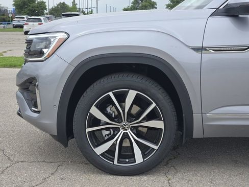 New 2026 Volkswagen Atlas Cross Sport SEL Premium R-Line AWD/4WD image 5