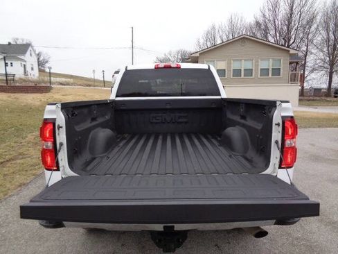 Used 2019 GMC Sierra 2500 4x4 Crew Cab image 5