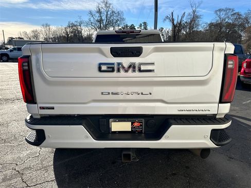 Used 2024 GMC Sierra 3500 Denali Ultimate image 7