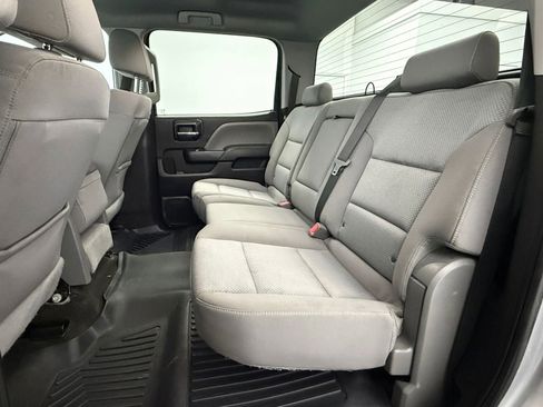 Used 2018 Chevrolet Silverado 1500 Custom w/ Custom Value Package image 16