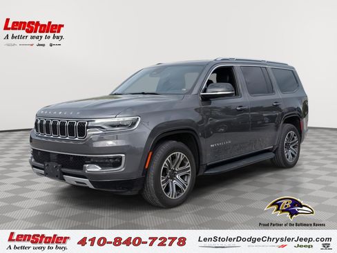 Used 2024 Jeep Wagoneer Series II w/ Flexible Seating Group image 1