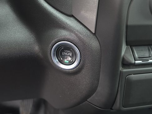 Certified 2025 Chevrolet Silverado 1500 W/T RWD image 21
