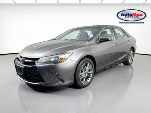 Used 2015 Toyota Camry SE w/ Moonroof Package FWD image 5