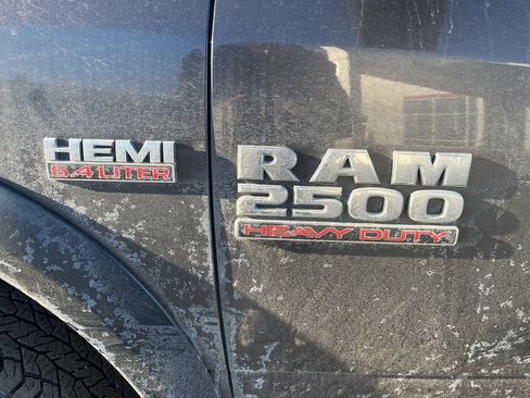 Used 2018 RAM 2500 Tradesman w/ Chrome Appearance Group image 14