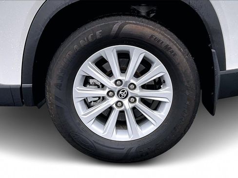 Used 2024 Toyota Grand Highlander Limited image 33