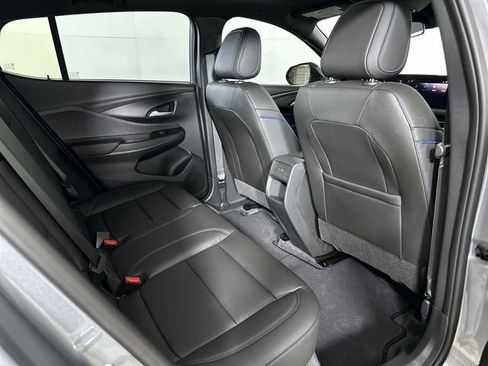New 2026 Buick Envista Sport Touring FWD image 29