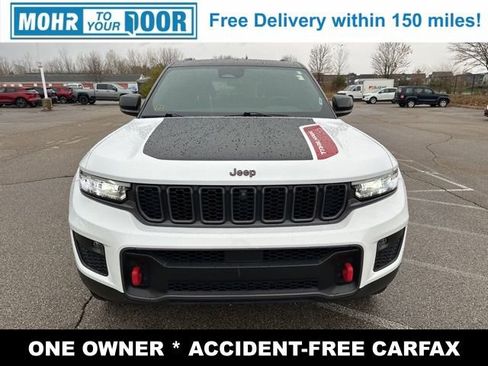 Used 2022 Jeep Grand Cherokee Trailhawk w/ Luxury Tech Group III image 2