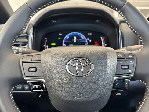 Certified 2026 Toyota Camry SE FWD image 21