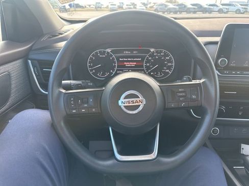 Used 2021 Nissan Rogue S image 33