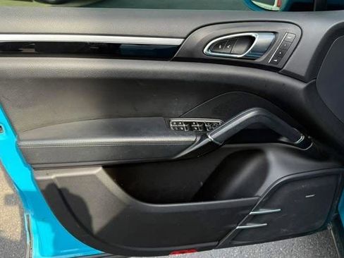 Used 2018 Porsche Cayenne image 17