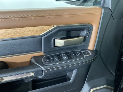 Used 2022 RAM 3500 Limited image 22