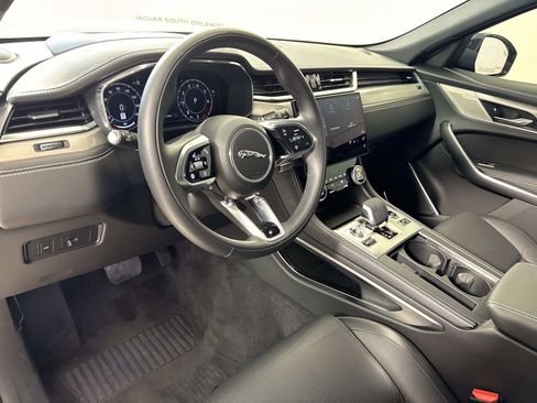 Certified 2026 Jaguar F-PACE R-Dynamic S AWD/4WD image 22