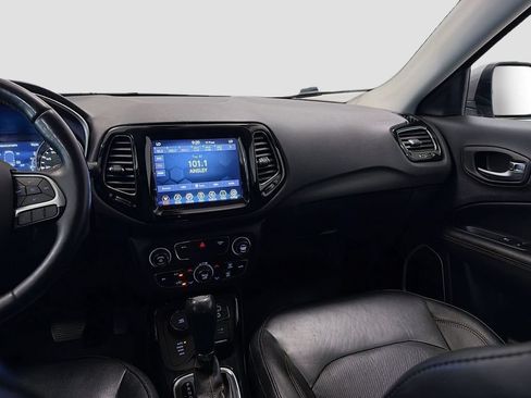 Used 2019 Jeep Compass Limited AWD/4WD image 33