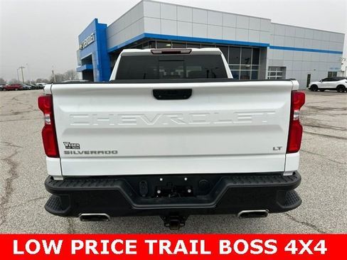 Certified 2021 Chevrolet Silverado 1500 LT Trail Boss w/ Convenience Package II image 4