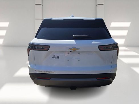 Used 2025 Chevrolet Equinox LT image 6