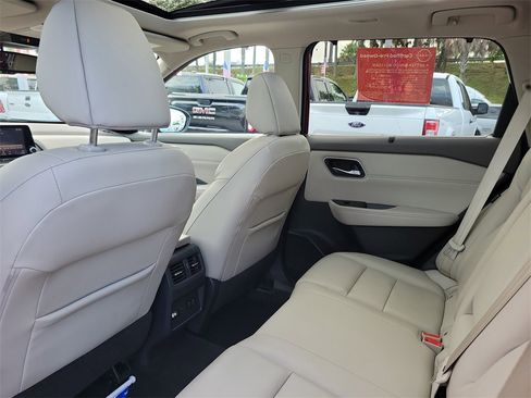 Certified 2021 Nissan Rogue SL image 8