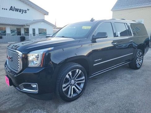 Used 2017 GMC Yukon XL Denali w/ Open Road Package image 25