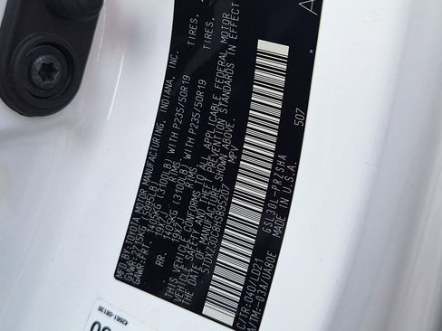 Used 2017 Toyota Sienna SE Premium image 32