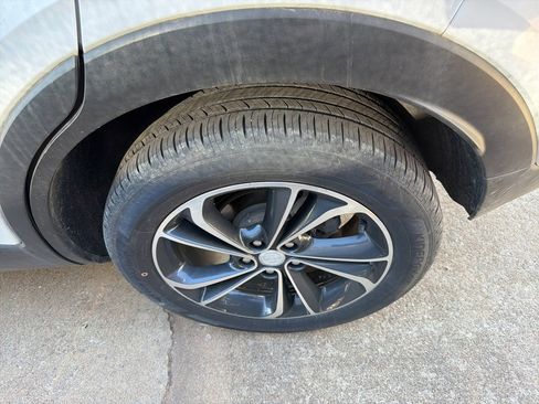 Used 2023 Buick Encore GX Select image 7