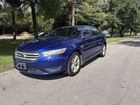 Used 2014 Ford Taurus SEL FWD image 2