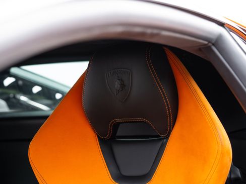 Used 2016 Lamborghini Huracan LP 610-4 AWD/4WD image 39