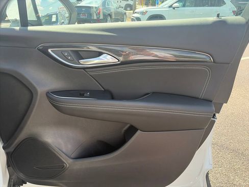 Used 2023 Buick Envision Preferred AWD/4WD image 33