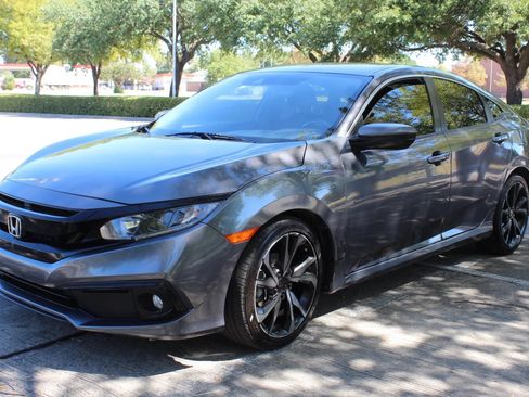 Used 2019 Honda Civic Sport image 1