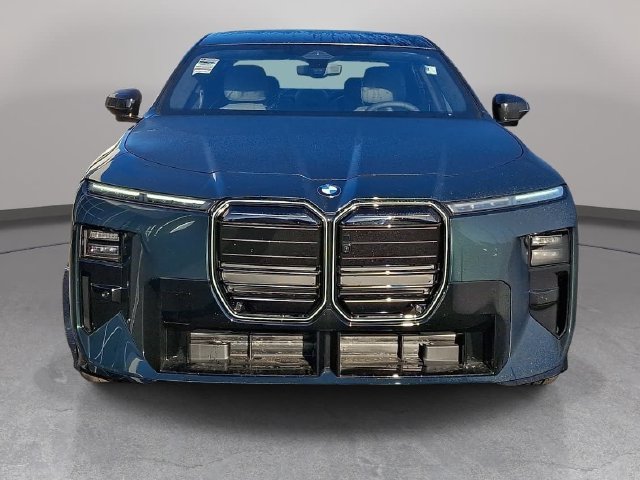 New 2027 BMW i7 xDrive60 AWD/4WD image 2