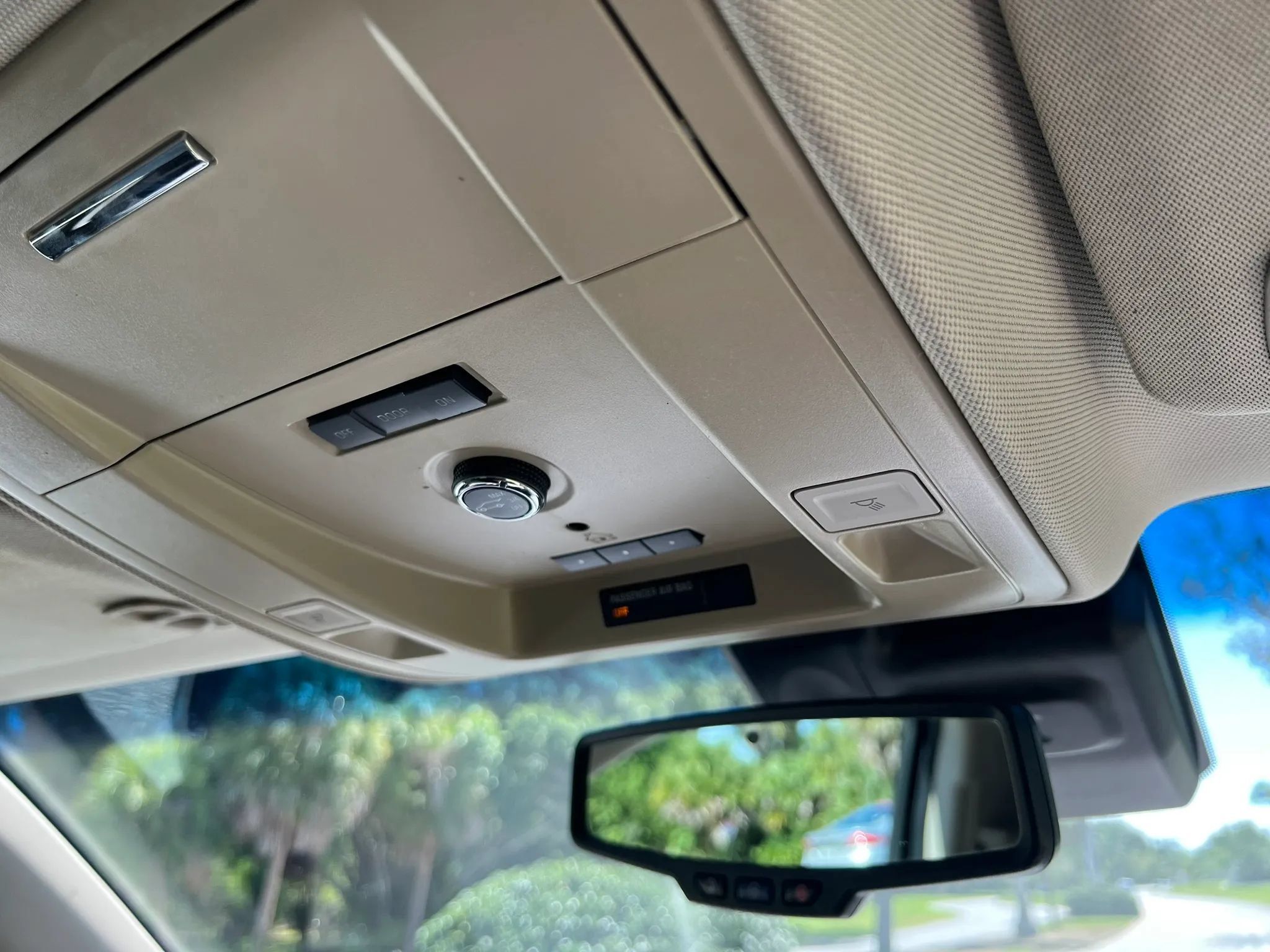 Used 2016 Chevrolet Suburban LT RWD image 44
