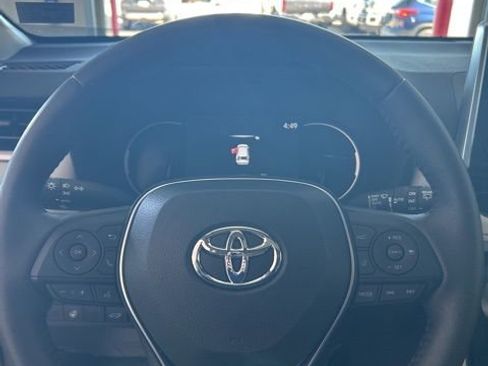 Used 2023 Toyota RAV4 XLE w/ Convenience Package AWD/4WD image 10