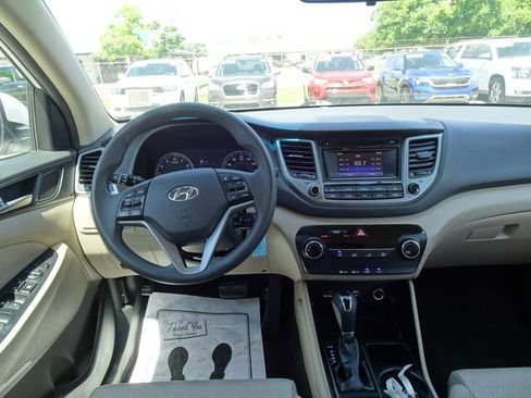 Used 2016 Hyundai Tucson SE w/ Option Group 02 FWD image 20