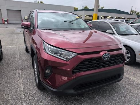Used 2020 Toyota RAV4 XLE w/ All Weather Liner Package AWD/4WD image 1