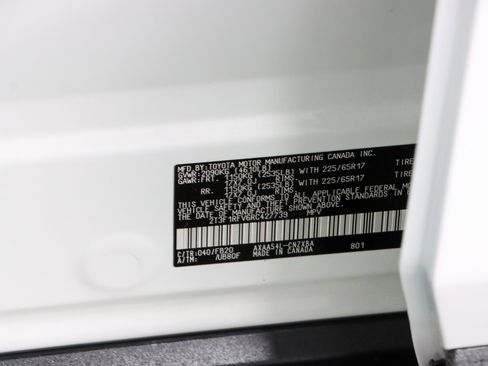 Used 2024 Toyota RAV4 LE image 31