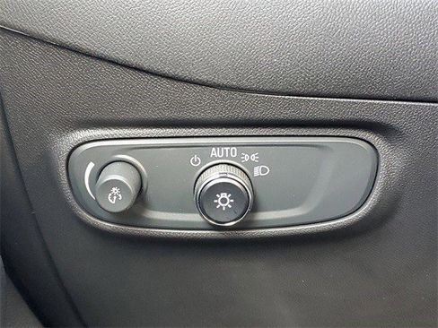 Certified 2023 Chevrolet Equinox RS image 26