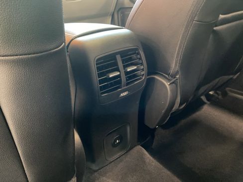 Used 2023 Ford Escape Platinum w/ Premium Technology Package image 28