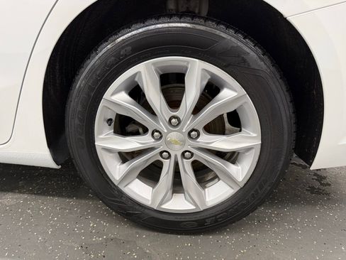 Used 2020 Chevrolet Malibu LT image 19