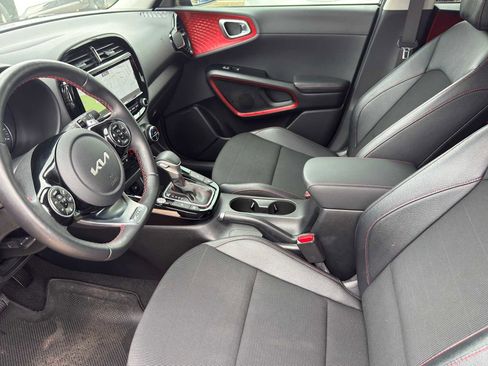 Certified 2022 Kia Soul Turbo FWD image 9