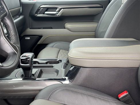 Certified 2025 Chevrolet Silverado 1500 ZR2 w/ Technology Package image 12