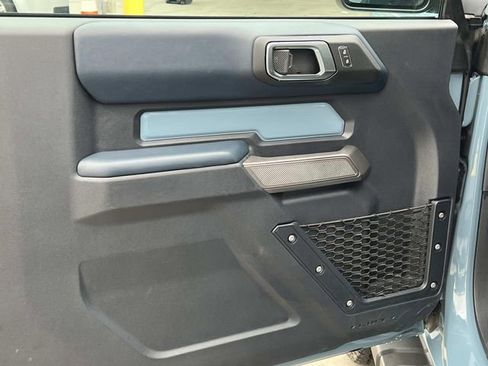 Used 2022 Ford Bronco Outer Banks image 9