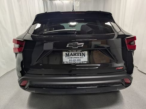 New 2026 Chevrolet Trax RS w/ Driver Confidence Package FWD image 4