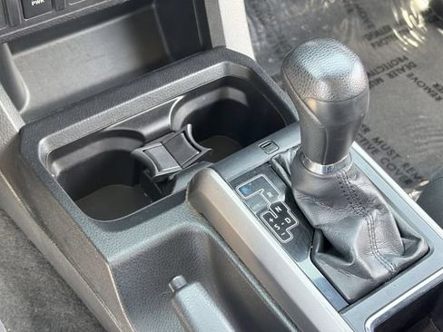 Used 2019 Toyota Tacoma SR5 RWD image 30