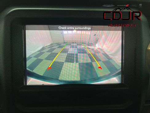 Used 2020 Jeep Wrangler Unlimited Sahara image 35