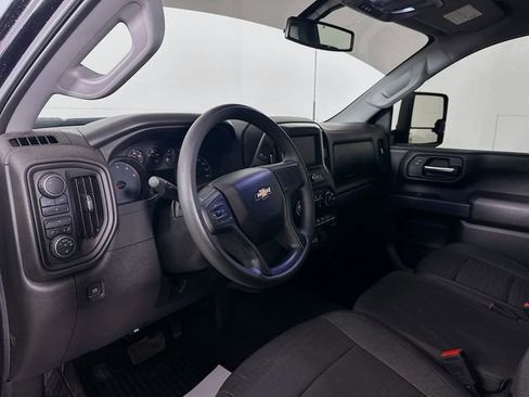 Used 2023 Chevrolet Silverado 2500 Custom w/ Custom Value Package image 10