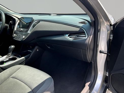 Used 2016 Chevrolet Malibu LT FWD image 26