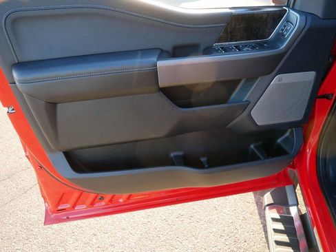 Used 2025 Ford F450 Lariat w/ FX4 Off-Road Package image 11