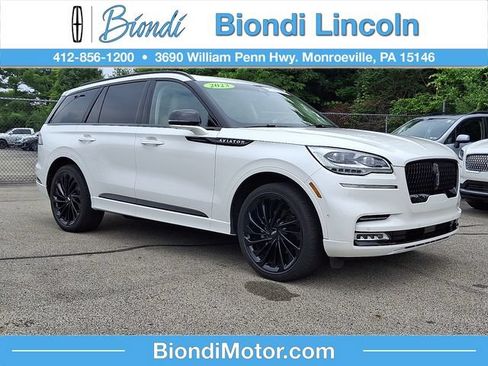 Used 2023 Lincoln Aviator Reserve w/ Equipment Group 201A AWD/4WD image 1