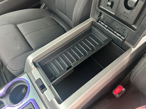 Used 2013 Ford F150 FX4 image 24