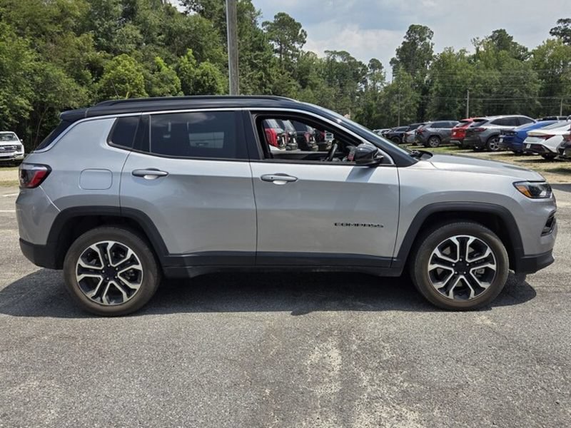 Used 2024 Jeep Compass Limited AWD/4WD image 15